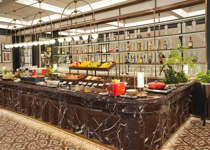 Сity center hotels Haig Court - Welcome Drink & Welcome Fruit